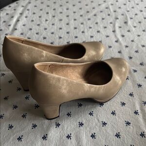 Elegant Beige Women's Heels